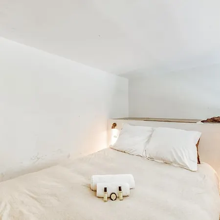 Superb Apt Near Canal De La Villette *